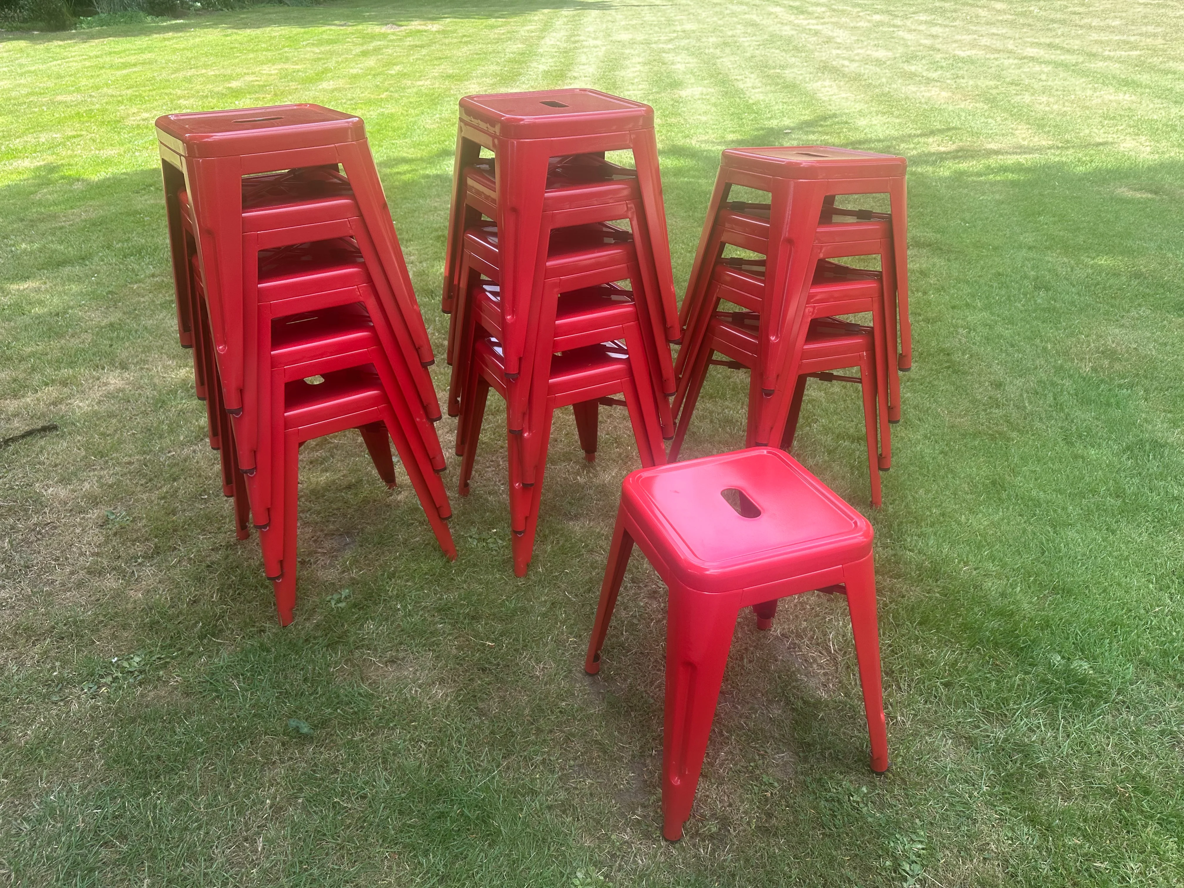 Bolero Bistro Red Metal Low Stools - Image 3